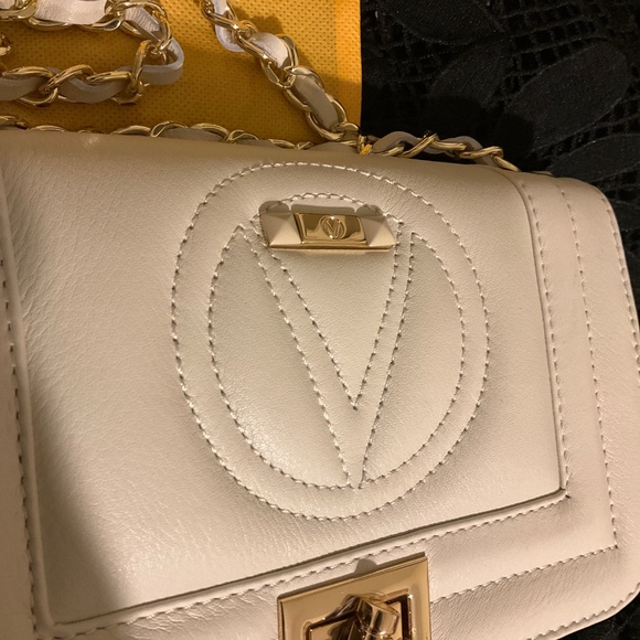 VALENTINO Beatriz Signature Logo Leather Chain Crossbody Bag - Picture 3 of 13